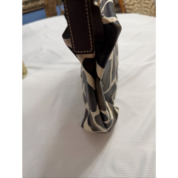 Dooney & Bourke Giraffe Print Shoulder Bag Purse Handbag - Picture 14 of 16